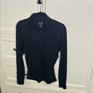 Mountain Hardwear Black Long Sleeve Women's Top